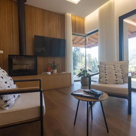 Retiro Na Montanha - *